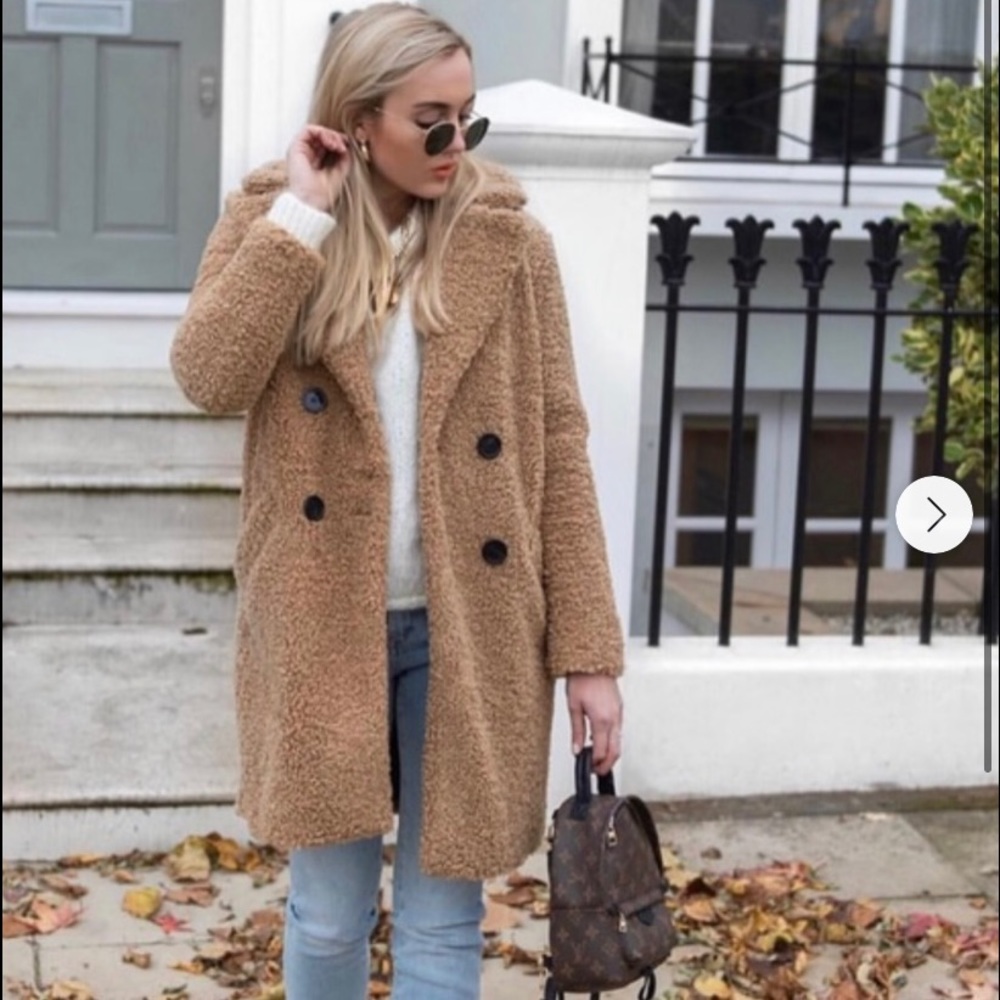 SOLD ON Ⓜ️Zara shearling teddy coat